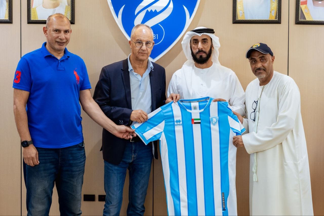 نادي أنجيه الفرنسي يزور نادي حتا